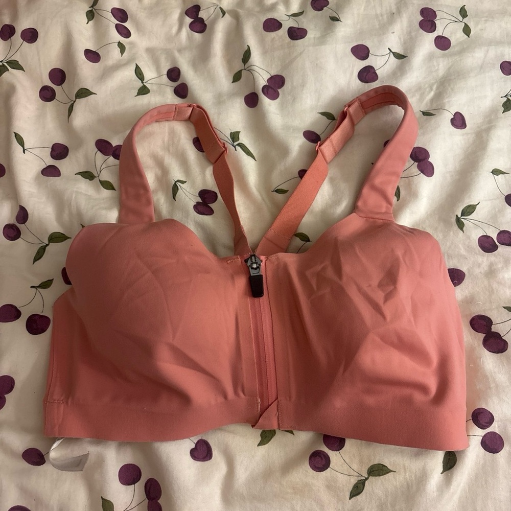 Victoria's Secret Incredible Ultra Knockout Max Front-Zip Sports Bra - Coral
